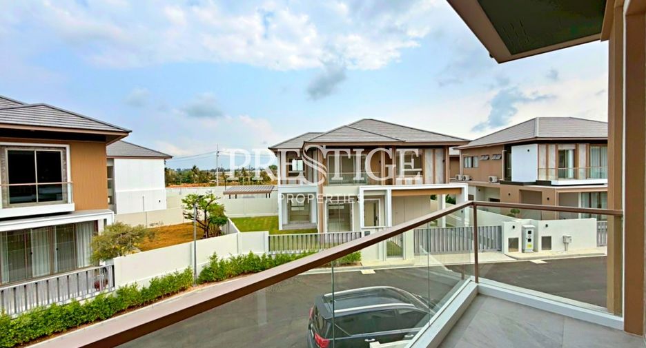 For sale 4 bedrooms house in Bang Lamung, Chonburi
