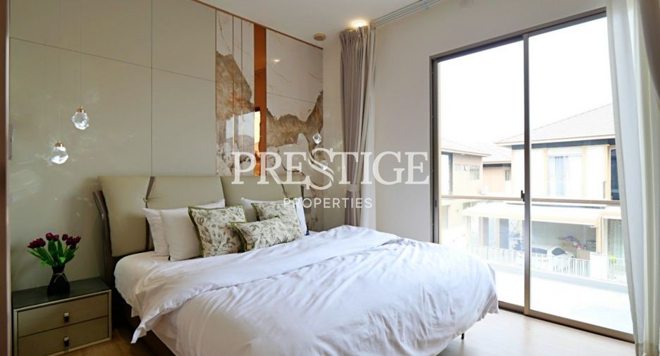 For sale 4 bedrooms house in Bang Lamung, Chonburi