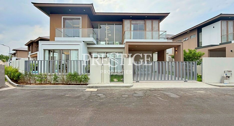 For sale 4 bedrooms house in Bang Lamung, Chonburi
