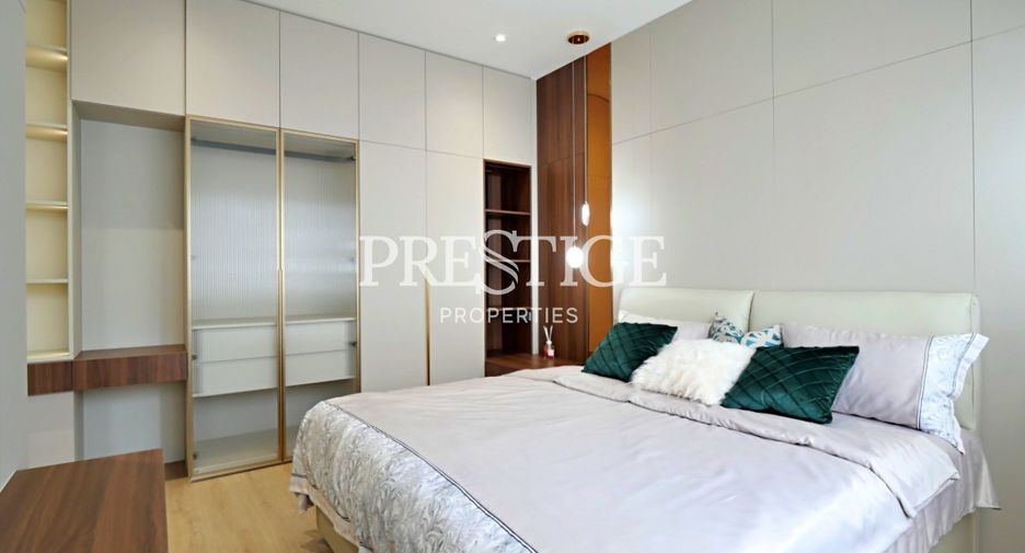 For sale 4 bedrooms house in Bang Lamung, Chonburi