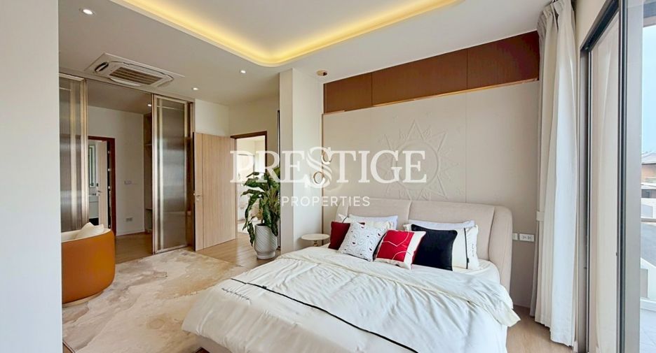 For sale 4 bedrooms house in Bang Lamung, Chonburi