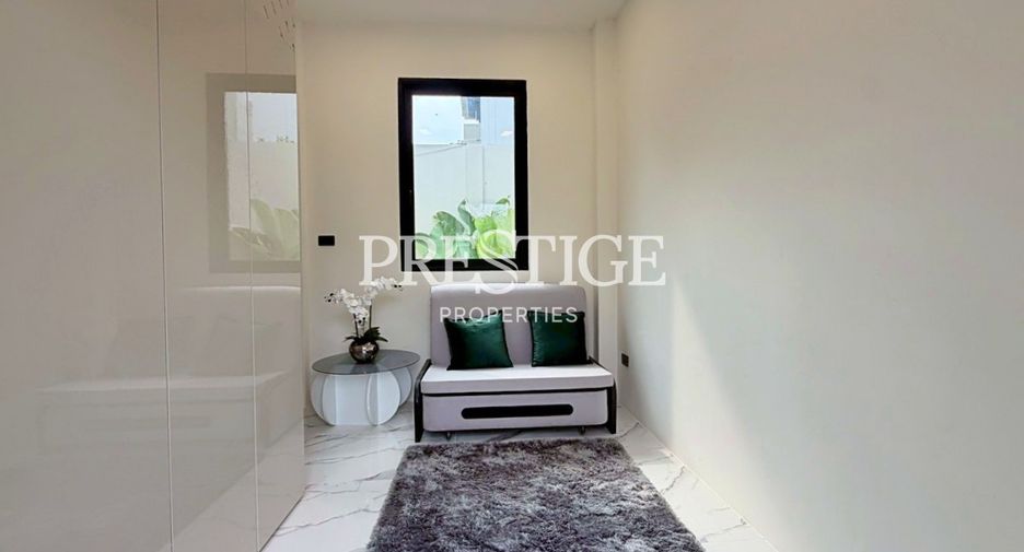 For sale 4 bedrooms house in Bang Lamung, Chonburi