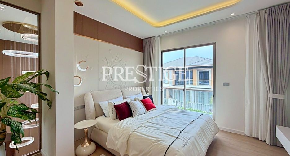 For sale 4 bedrooms house in Bang Lamung, Chonburi