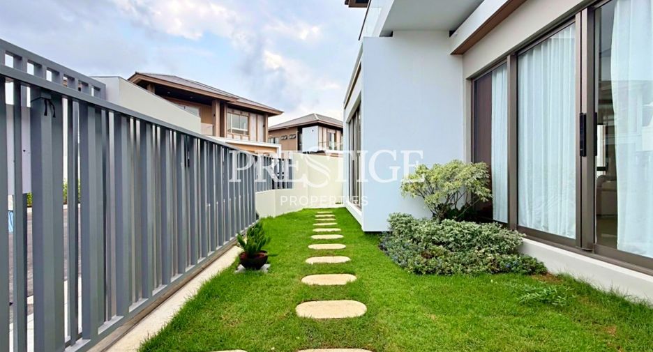 For sale 4 bedrooms house in Bang Lamung, Chonburi