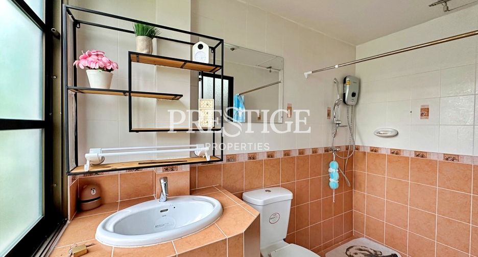 For sale and for rent 4 bedrooms house in Bang Lamung, Chonburi