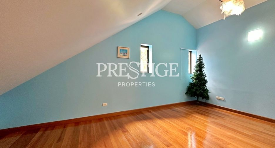 For sale and for rent 4 bedrooms house in Bang Lamung, Chonburi