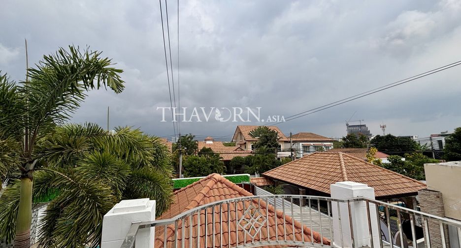 À vendre 3 chambres maison à Bang Lamung, Chonburi