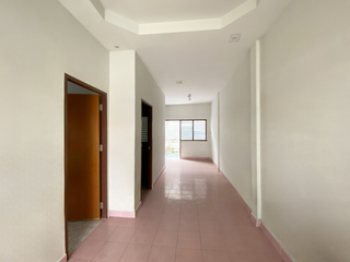 Casa adosada en venta de 2 habitaciones en Mueang Rayong, Rayong