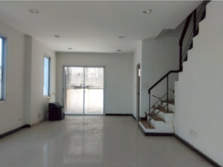 For sale 3 bedrooms townhouse in Lat Krabang, Bangkok