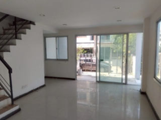 For sale 3 bedrooms townhouse in Lat Krabang, Bangkok