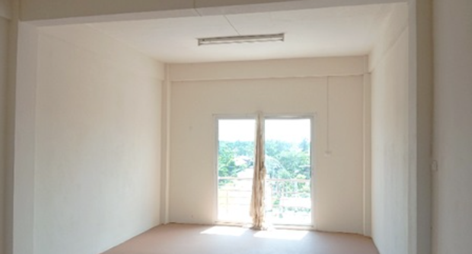 Local comercial en venta de 1 habitaciones en Thung Khru, Bangkok