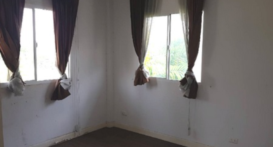 For sale 3 bedrooms house in Saphan Sung, Bangkok
