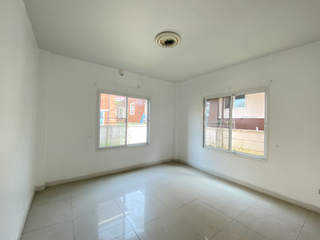 À vendre 4 chambres maison à Ban Chang, Rayong