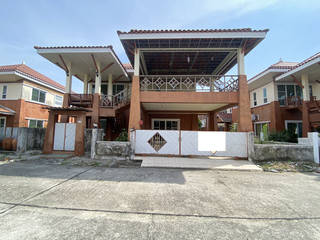 À vendre 4 chambres maison à Ban Chang, Rayong