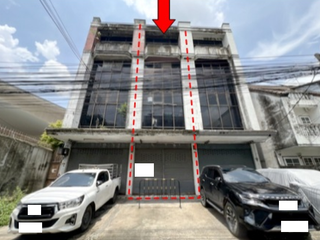 For sale 1 bed retail Space in Bang Kapi, Bangkok