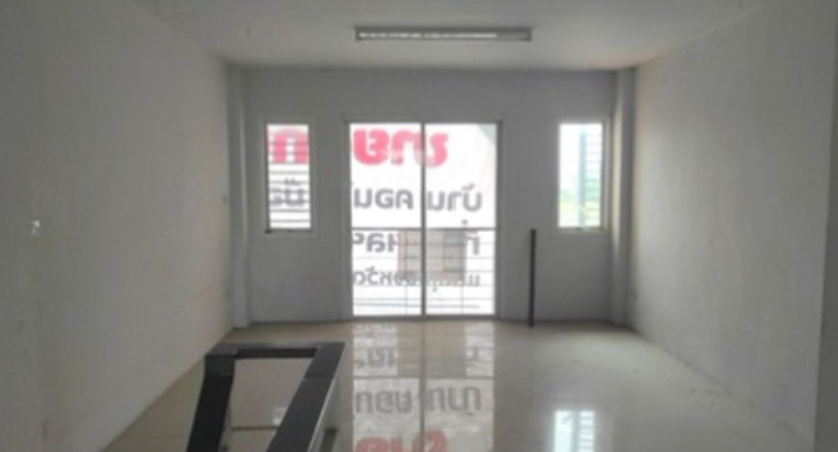 Gewerbefläche zum Kauf mit 1 Zimmer in Pluak Daeng, Rayong