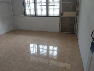 À vendre 2 chambres local commercial à Mueang Rayong, Rayong