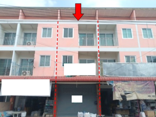 出售 2 卧室 商业空间 在 Si Racha, Chon Buri