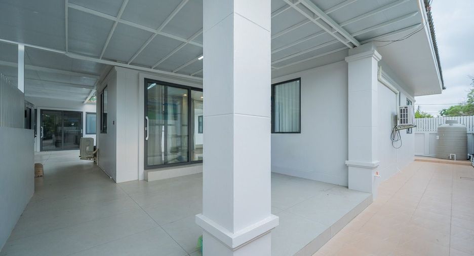 Haus zum Kauf mit 3 Zimmer in Bang Lamung, Chonburi