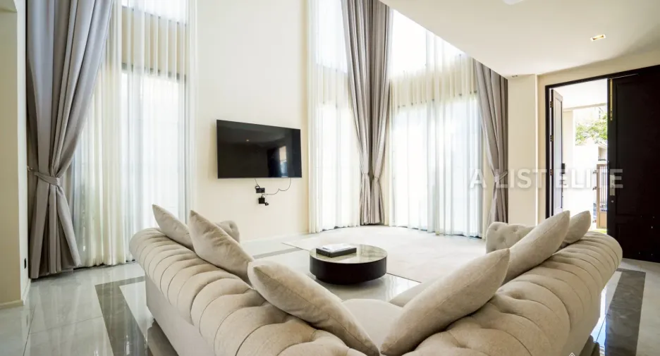 For rent 4 bedrooms house in Bang Lamung, Chonburi