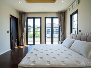 Haus zur Miete mit 4 Zimmer in Bang Lamung, Chonburi