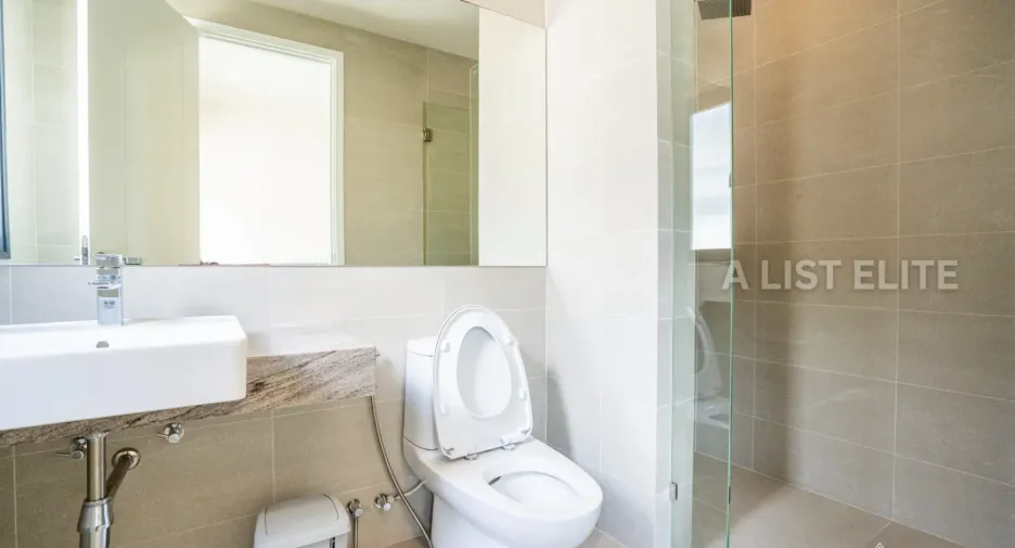 For rent 4 bedrooms house in Bang Lamung, Chonburi