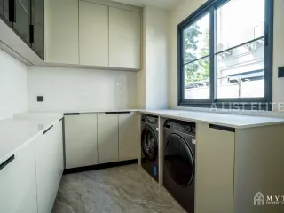 Haus zur Miete mit 4 Zimmer in Bang Lamung, Chonburi