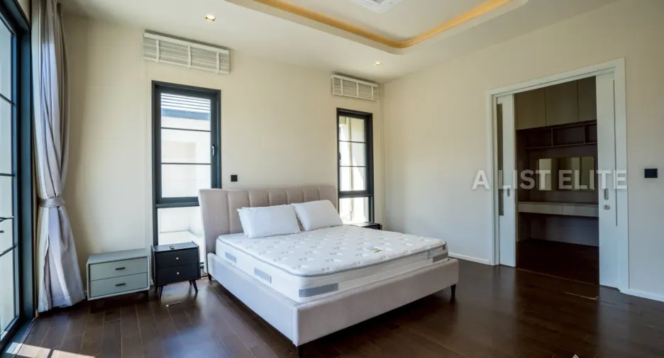 For rent 4 bedrooms house in Bang Lamung, Chonburi