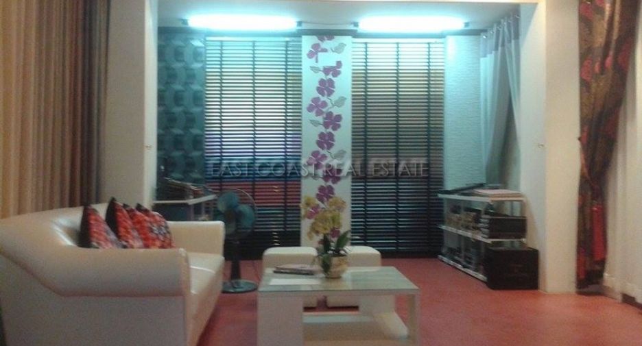 For sale 3 bedrooms retail Space in Bang Lamung, Chonburi
