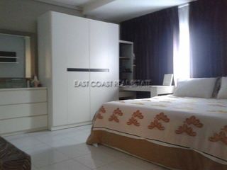 À vendre 3 chambres local commercial à Bang Lamung, Chonburi