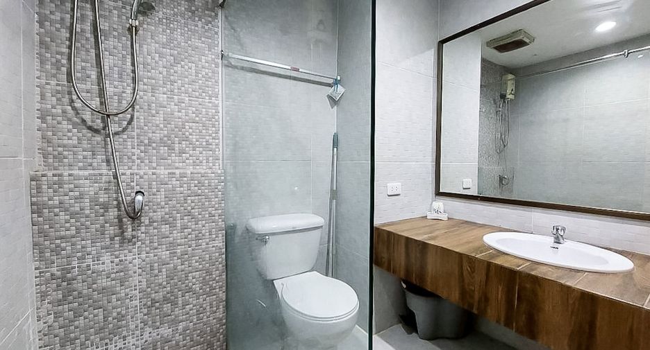 For sale 1 bed condo in Bang Lamung, Chonburi