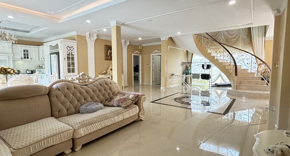 Casa en venta de 3 habitaciones en Bang Lamung, Chonburi
