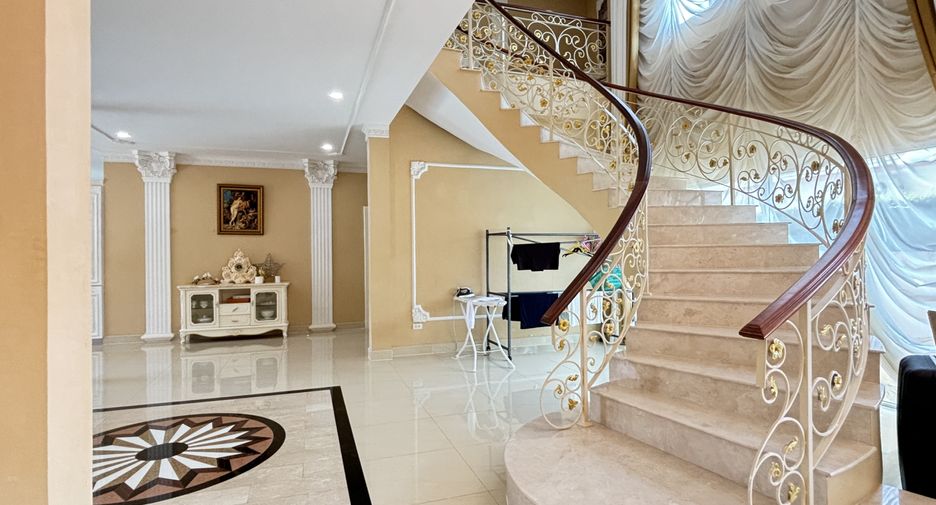 Casa en venta de 3 habitaciones en Bang Lamung, Chonburi