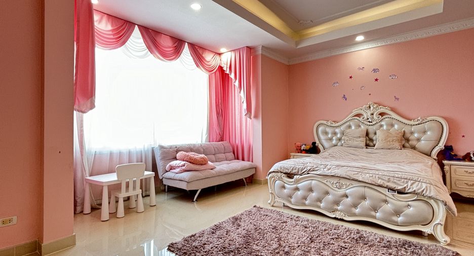 Casa en venta de 3 habitaciones en Bang Lamung, Chonburi