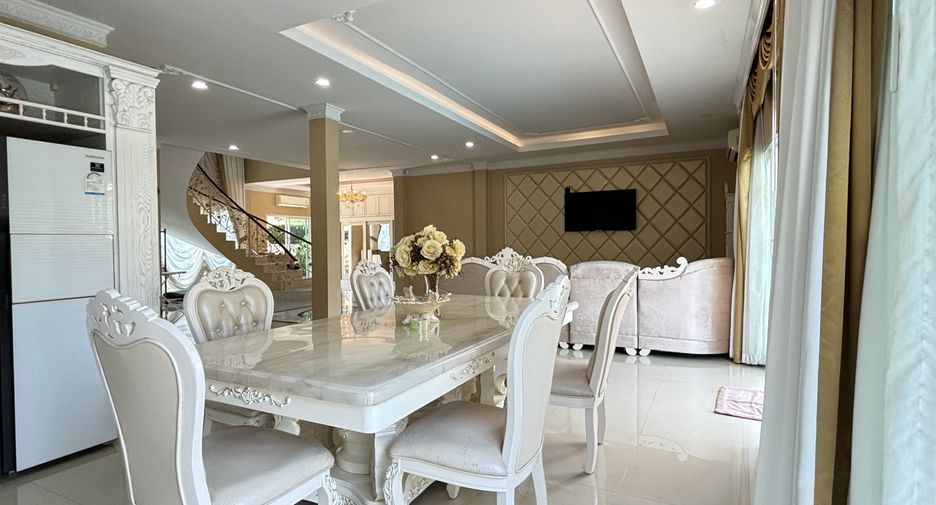 Casa en venta de 3 habitaciones en Bang Lamung, Chonburi