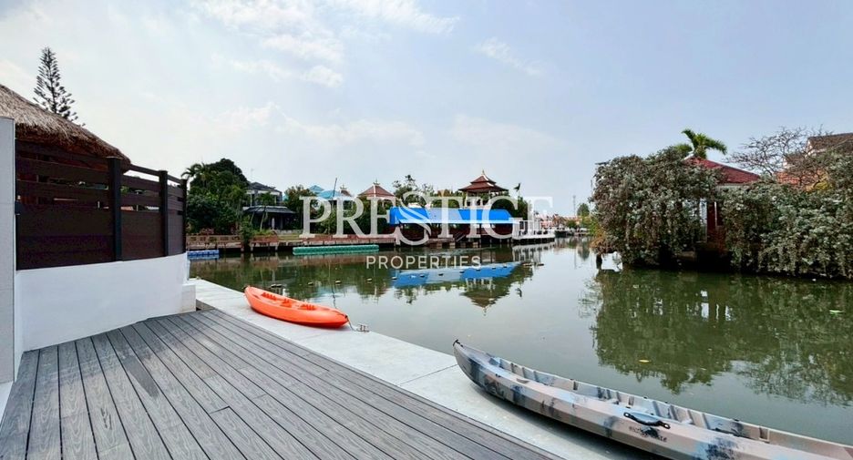Casa en venta de 8 habitaciones en Sattahip, Chonburi