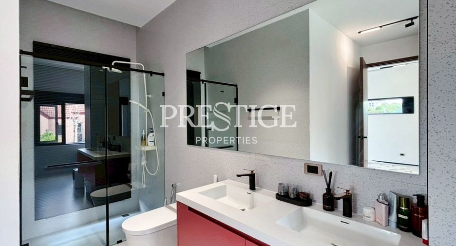 Casa en venta de 8 habitaciones en Sattahip, Chonburi