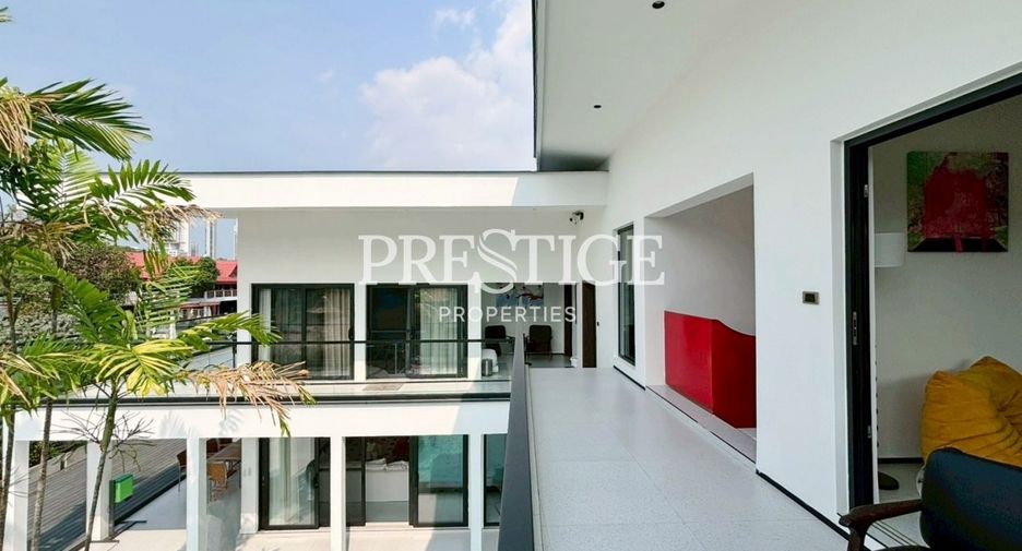 Casa en venta de 8 habitaciones en Sattahip, Chonburi