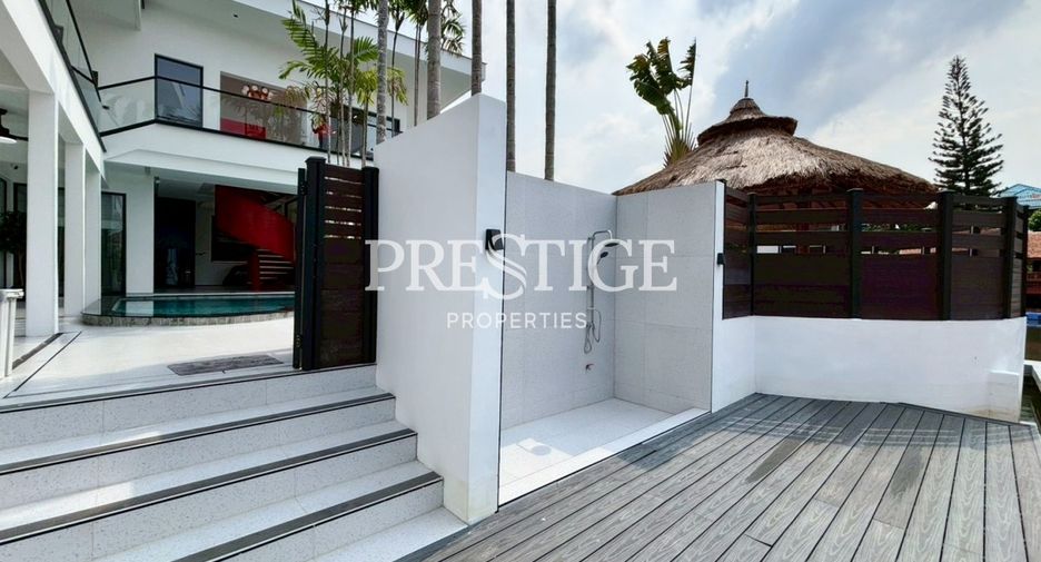 Casa en venta de 8 habitaciones en Sattahip, Chonburi