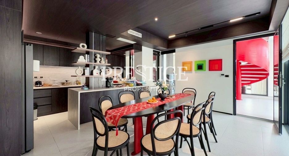 Casa en venta de 8 habitaciones en Sattahip, Chonburi
