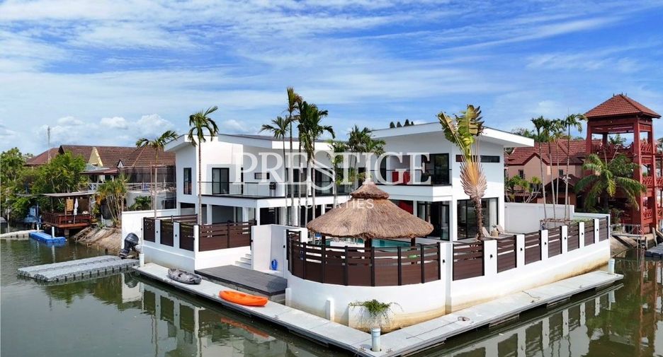 Casa en venta de 8 habitaciones en Sattahip, Chonburi