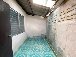 Casa adosada en venta de 2 habitaciones en Mueang Rayong, Rayong