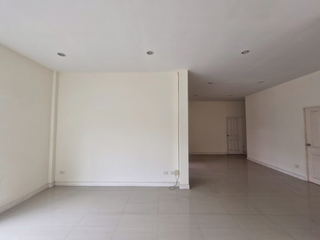 Haus zum Kauf mit 3 Zimmer in Pluak Daeng, Rayong