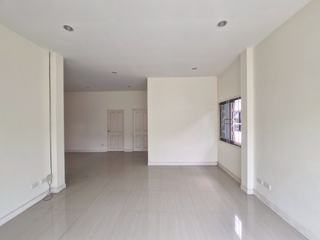 Haus zum Kauf mit 3 Zimmer in Pluak Daeng, Rayong