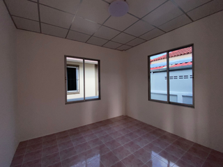 Casa en venta de 2 habitaciones en Ban Chang, Rayong