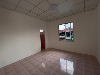 Casa en venta de 2 habitaciones en Ban Chang, Rayong