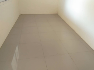 Casa adosada en venta de 2 habitaciones en Pluak Daeng, Rayong