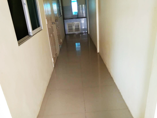 Casa adosada en venta de 2 habitaciones en Pluak Daeng, Rayong