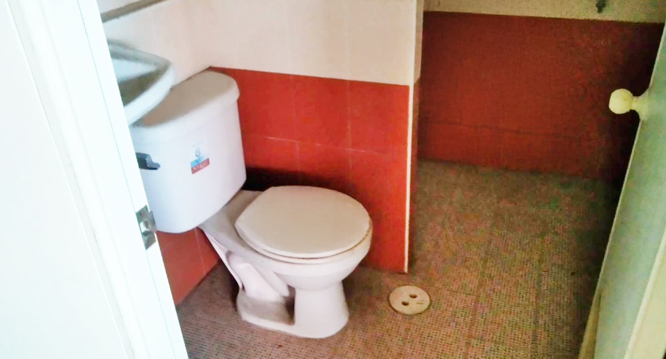 For sale 2 bedrooms townhouse in Pluak Daeng, Rayong
