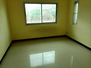Haus zum Kauf mit 3 Zimmer in Pluak Daeng, Rayong